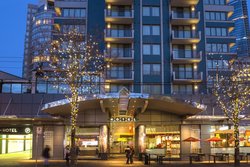  - Blue Horizon Hotel Vancouver