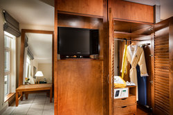  - Staypineapple Watertown Hotel Seattle - I-5, Exit 169