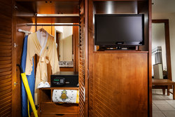  - Staypineapple Watertown Hotel Seattle - I-5, Exit 169