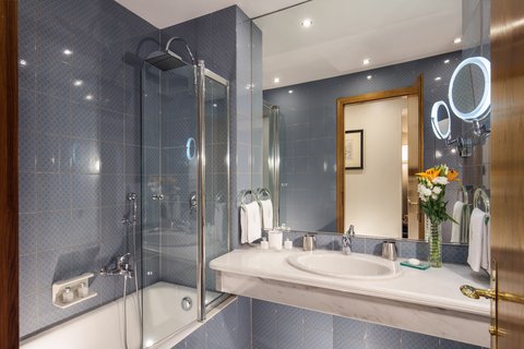 HOTEL SPLENDIDE ROYAL - Photo 32