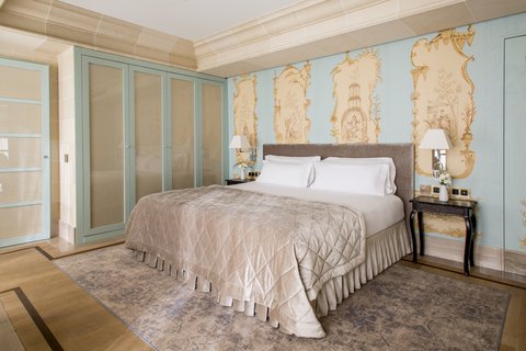 MAJESTIC HOTEL AND SPA - Photo 31