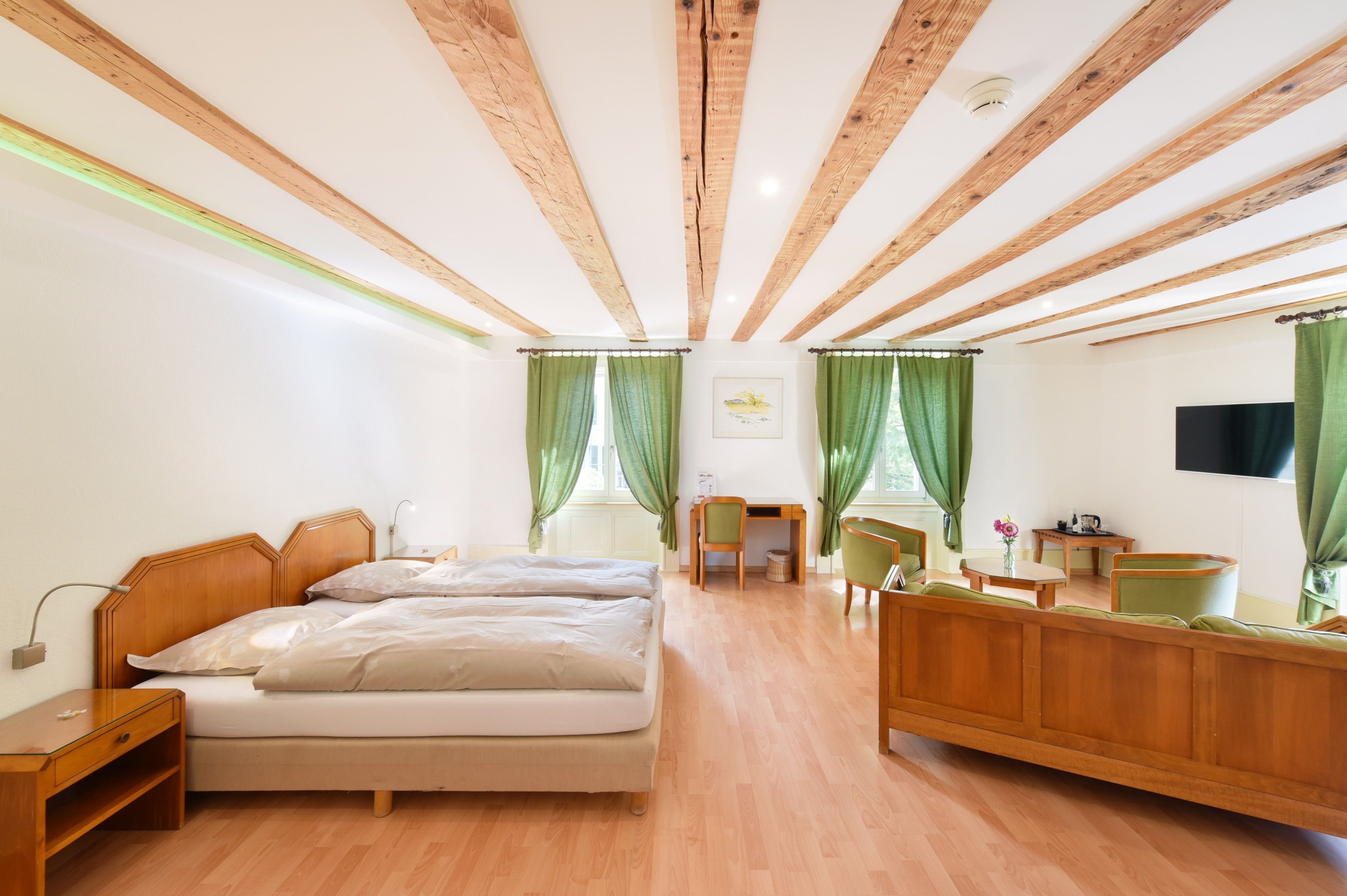 HOTEL DE L AIGLE-guestroom-Suite.jpg