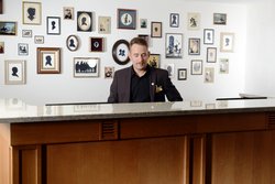  - Crawford Hotel Denver - I-25, Exit 212C