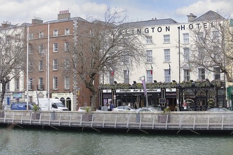 Arlington Hotel