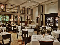  - Delamar Hotel West Hartford - I-84, Exit 43