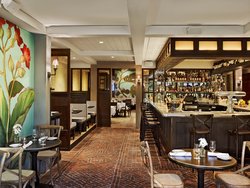  - Delamar Hotel West Hartford - I-84, Exit 43