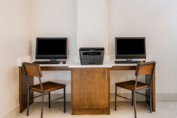  - Holiday Inn Express Chapel Hill - I-40, Exit 273