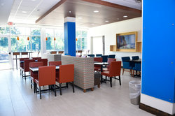  - Holiday Inn Express & Suites Bensenville