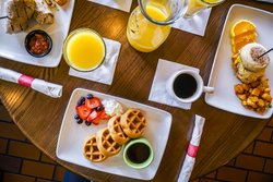  - Holiday Inn & Suites Universal Studios Orlando - I-4, Exit 75B