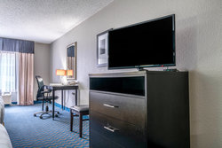  - Holiday Inn Express & Suites Southeast Roanoke Rapids - I-95, Exit 173