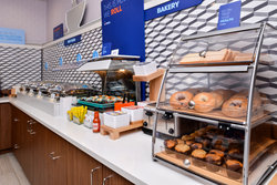  - Holiday Inn Express & Suites Mason - I-71, Exit 19