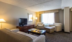  - Holiday Inn & Suites North Scottsdale - AZ 101, Exit 38