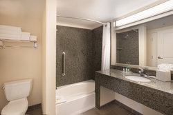  - Holiday Inn & Suites North Scottsdale - AZ 101, Exit 38