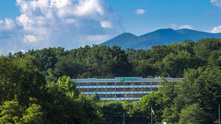  - Holiday Inn Asheville - I-40, Exit 55