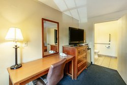  - Red Carpet Inn Stamford - I-95, Exit 9