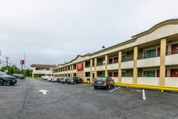  - Red Carpet Inn Stamford - I-95, Exit 9
