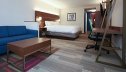  - Holiday Inn Express & Suites Bellevue - I-471, Exit 5