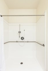  - Holiday Inn Express Minden