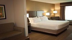  - Holiday Inn Express & Suites Northeast Wichita