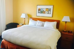  - Fairfield Inn & Suites by Marriott Sacramento Airport - I-80, Exit 85