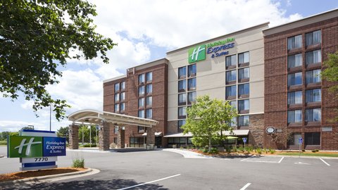 Holiday Inn Express & Suites Bloomington Mpls Arpt