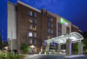 Holiday Inn Express Hotel & Suites West Bloomington, MN - See Discounts