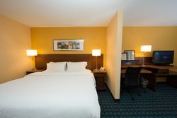  - Fairfield Inn & Suites by Marriott Burlington
