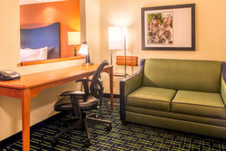  - Fairfield Inn & Suites by Marriott Canton