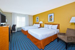  - Fairfield Inn & Suites by Marriott Southeast East Ridge - I-75, Exit 1