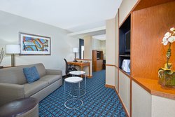  - Fairfield Inn & Suites by Marriott Southeast East Ridge - I-75, Exit 1