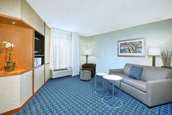  - Fairfield Inn & Suites by Marriott Southeast East Ridge - I-75, Exit 1