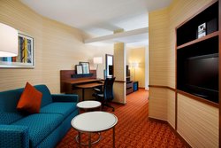  - Fairfield Inn & Suites by Marriott Midway Bedford Park