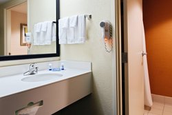  - Fairfield Inn & Suites by Marriott Arrowood Charlotte - I-77, Exit 3