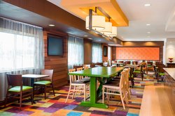  - Fairfield Inn & Suites by Marriott Park Central Dallas