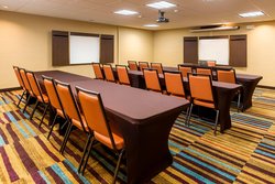  - Fairfield Inn & Suites by Marriott Park Central Dallas