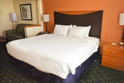  - Fairfield Inn by Marriott Topeka - I-470, Exit 1B