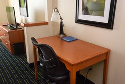 - Fairfield Inn by Marriott Topeka - I-470, Exit 1B