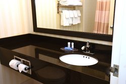  - Fairfield Inn by Marriott Topeka - I-470, Exit 1B