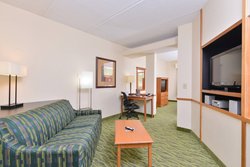  - Fairfield Inn & Suites by Marriott Hickory - I-40, Exit 125