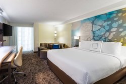  - Courtyard by Marriott Hotel Downtown Miami - I-95, Exit 2A & 2C