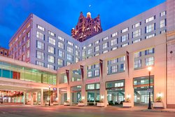  - Residence Inn by Marriott Downtown Milwaukee - I-794, Exit 1E