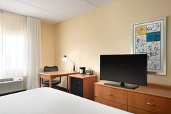  - Fairfield Inn & Suites by Marriott Bloomington