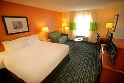  - Fairfield Inn & Suites by Marriott Mt Vernon - I-57 & I-64, Exit 95