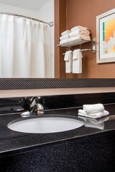  - Fairfield Inn & Suites by Marriott Oshkosh - I-41, Exit 116