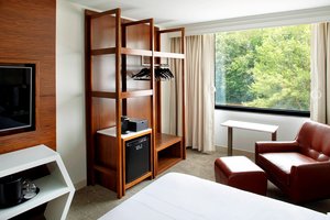 Room - Marriott Crabtree Valley Hotel Raleigh