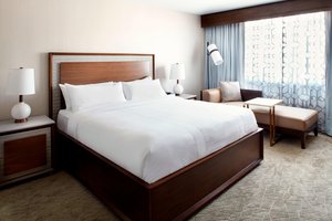 Suite - Marriott Crabtree Valley Hotel Raleigh