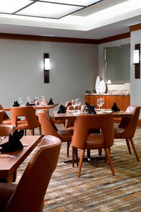 Restaurant - Marriott Crabtree Valley Hotel Raleigh