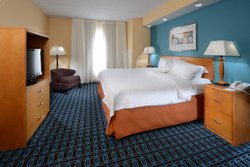 - Fairfield Inn & Suites by Marriott North Roanoke - I-81, Exit 146