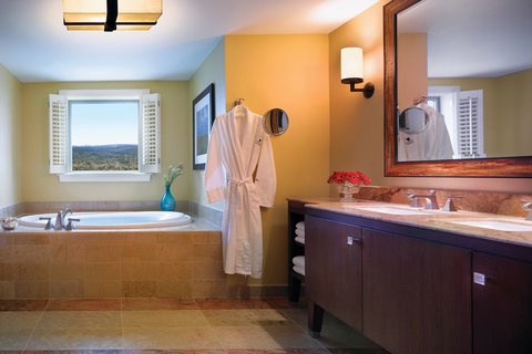 JW MARRIOTT SAN ANTONIO HILL COUNTRY RESORT & SPA - Photo 42
