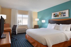  - Fairfield Inn & Suites by Marriott Poland - I-680, Exit 11
